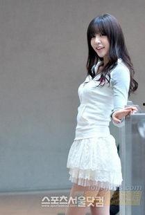 娱乐吃瓜酱 女大学生,娱乐吃瓜酱的甜蜜诱惑 第1张 娱乐吃瓜酱 女大学生,娱乐吃瓜酱的甜蜜诱惑 第1张