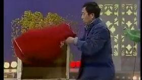 吃瓜新闻模板,某明星深夜聚餐，意外曝光神秘恋情，网友直呼：这是要公开了吗？  第3张